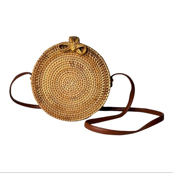 Handbags - Brown round hand woven boho rattan straw crossbody bag
